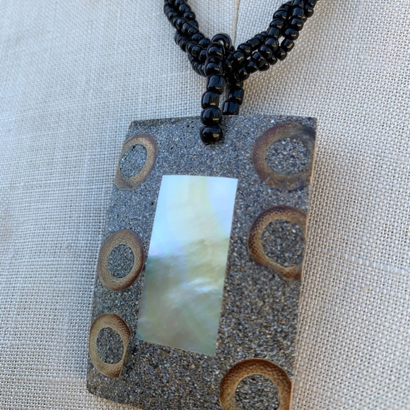 VTG 90s Abstract Abalone Necklace Handmade in Bali - Picture 9 of 10